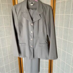 Vintage 2-piece Gray Suit, M/7